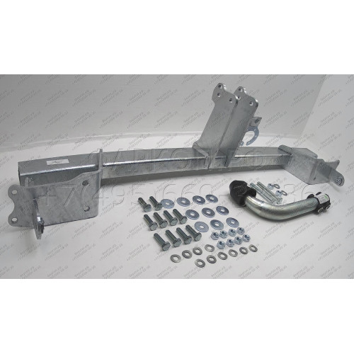 M134A GALIA Полностью оцинкованный фаркоп на Mercedes GLA-Class 2014-2019, Infiniti Q30 2016-2019, Infiniti QX30 2016-2019. Подрозетник убирается за бампер. Тип шара: A. Установка без выреза бампера. Нагрузки: 2000/100 кг, масса фаркопа 16,22 кг