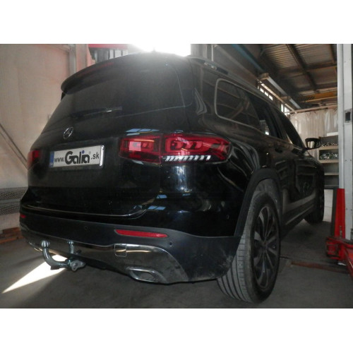 M150A GALIA Полностью оцинкованный фаркоп на Mercedes GLB-Class 2019-, Mercedes GLA-Class 2020-, Mercedes A-Class 2018-, Mercedes B-Class 2018-. Подрозетник убирается за бампер. Тип шара: A. Невидимый вырез бампера. Нагрузки: 2000/100 кг, масса фаркопа 14
