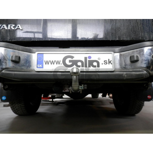 N052C GALIA Полностью оцинкованный фаркоп на Mercedes X-Class 2017-2020, Renault Alaskan 2016-, Nissan Navara D40 2005-2015, D23 2015-. Тип шара: C (горизонтальный съемный). Установка без снятия и выреза бампера. Нагрузки: 3500/150 кг, масса фаркопа 22,57