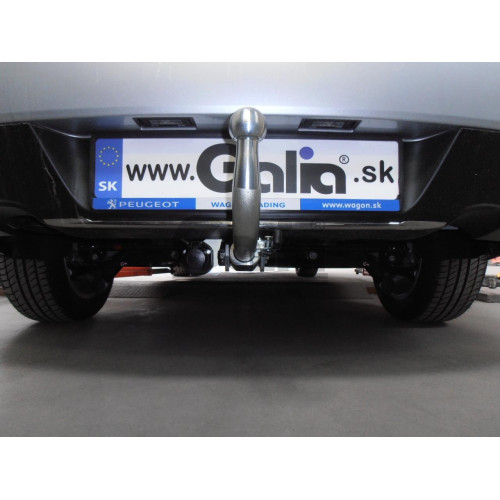 P043C GALIA Полностью оцинкованный фаркоп на Peugeot 508 седан, кроме GT 2011-2019. Подрозетник убирается за бампер. Тип шара: C (горизонтальный съемный). Невидимый вырез бампера. Нагрузки: 1900/75 кг, масса фаркопа 23,57 кг