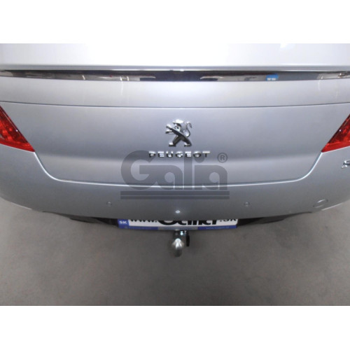 P043C GALIA Полностью оцинкованный фаркоп на Peugeot 508 седан, кроме GT 2011-2019. Подрозетник убирается за бампер. Тип шара: C (горизонтальный съемный). Невидимый вырез бампера. Нагрузки: 1900/75 кг, масса фаркопа 23,57 кг