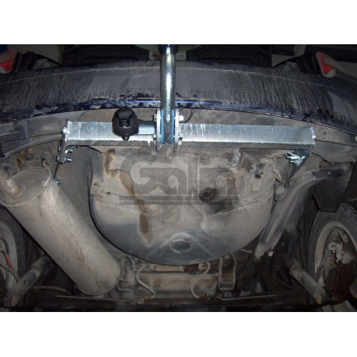 R016A GALIA Полностью оцинкованный фаркоп на Renault Scenic I 1996-2003. Тип шара: A. Установка без снятия и выреза бампера. Нагрузки: 1350/75 кг, масса фаркопа 12,52 кг