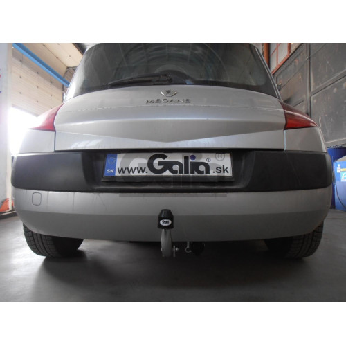 R068C GALIA Полностью оцинкованный фаркоп на Renault Grand Scenic II, Scenic II, Megane II хетчбек 2004-2009, в т.ч. модели с парктрониками. Подрозетник убирается за бампер. Тип шара: C (горизонтальный съемный). Без выреза бампера. Нагрузки: 1300/75 кг, м
