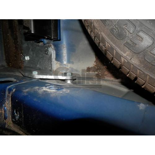 S057C GALIA Полностью оцинкованный фаркоп на Suzuki Liana хетчбек 2WD/4WD 2001-2007. Тип шара: C (горизонтальный съемный). Без выреза бампера. Нагрузки: 1300/75 кг, масса фаркопа 17,36 кг