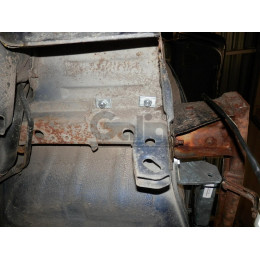 S057C GALIA Полностью оцинкованный фаркоп на Suzuki Liana хетчбек 2WD/4WD 2001-2007. Тип шара: C (горизонтальный съемный). Без выреза бампера. Нагрузки: 1300/75 кг, 