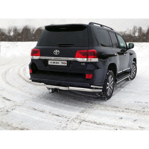 TCU00045 ТСС Фаркоп на Toyota Land Cruiser 200 Executive/Executive Lounge 2016-2021 с накладкой с надписью Executive без подрезки бампера. Тип шара: E (шаровый узел под американский квадрат). Нагрузки: 1500/100 кг