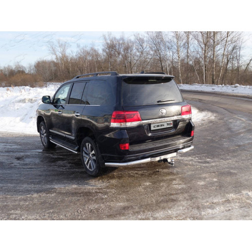 TCU00045 ТСС Фаркоп на Toyota Land Cruiser 200 Executive/Executive Lounge 2016-2021 с накладкой с надписью Executive без подрезки бампера. Тип шара: E (шаровый узел под американский квадрат). Нагрузки: 1500/100 кг
