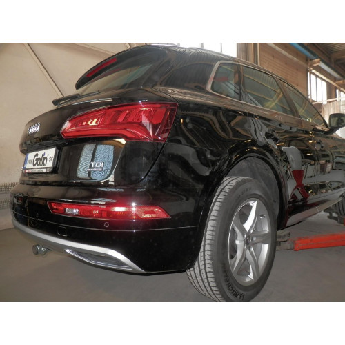 A050A GALIA Полностью оцинкованный фаркоп на Audi Q5 2017-2024, Audi Q5 Sportback 2021-2024. Подрозетник убирается за бампер. Тип шара: A. Невидимый вырез бампера. Нагрузки: 2450/100 кг, масса фаркопа 14,72 кг