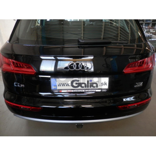 A050A GALIA Полностью оцинкованный фаркоп на Audi Q5 2017-2024, Audi Q5 Sportback 2021-2024. Подрозетник убирается за бампер. Тип шара: A. Невидимый вырез бампера. Нагрузки: 2450/100 кг, масса фаркопа 14,72 кг