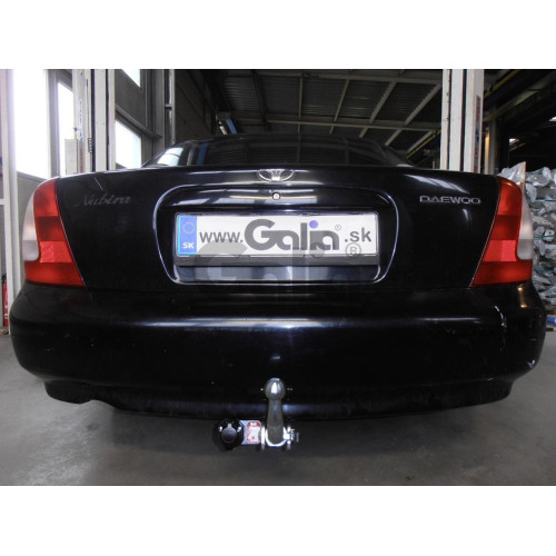 D014C GALIA Полностью оцинкованный фаркоп на Daewoo Nubira седан 1997-2003. Тип шара: C (горизонтальный съемный). Невидимый вырез бампера. Нагрузки: 1200/75 кг, масса фаркопа 17,1 кг
