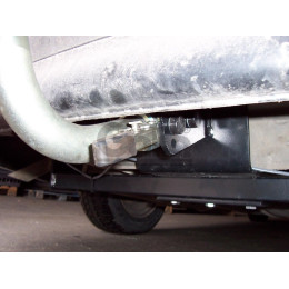 F009C GALIA Полностью оцинкованный фаркоп на FIAT Marea универсал 1995-2003. Тип шара: C (горизонтальный съемный). Без выреза бампера. Нагрузки: 1400/70 кг, мас