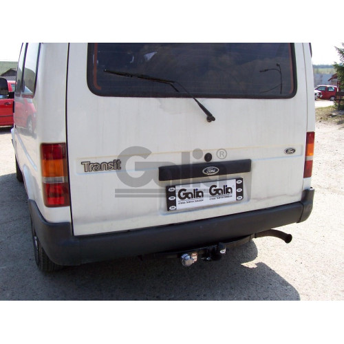 F065C GALIA Полностью оцинкованный фаркоп на Ford Transit 1986-2000. Тип шара: C (горизонтальный съемный). Установка без снятия и выреза бампера. Нагрузки: 2000/75 кг, масса фаркопа 16,1 кг