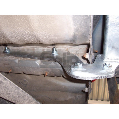 F097A GALIA Полностью оцинкованный фаркоп на Ford Mondeo седан/хетчбек 2000-2006. Подрозетник убирается за бампер. Тип шара: A. Невидимый вырез бампера. Нагрузки: 1800/75 кг, масса фаркопа 17,01 кг