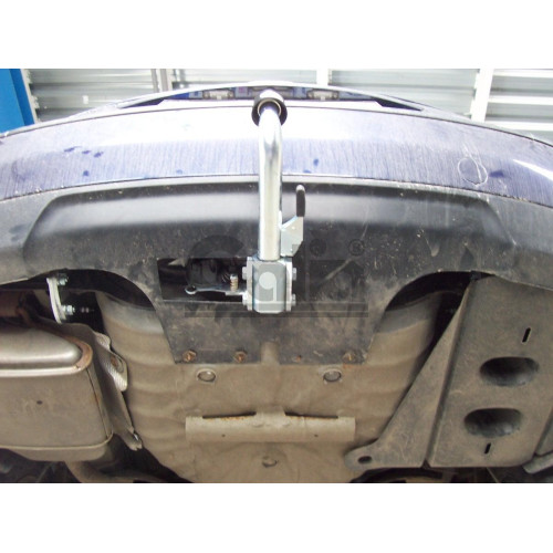 F097A GALIA Полностью оцинкованный фаркоп на Ford Mondeo седан/хетчбек 2000-2006. Подрозетник убирается за бампер. Тип шара: A. Невидимый вырез бампера. Нагрузки: 1800/75 кг, масса фаркопа 17,01 кг