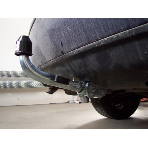 F097A GALIA Полностью оцинкованный фаркоп на Ford Mondeo седан/хетчбек 2000-2006. Подрозетник убирается за бампер. Тип шара: A. Невидимый вырез бампера. Нагрузки: 1800/75 кг, масса фаркопа 17,01 кг