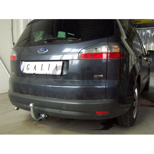 F114C GALIA Полностью оцинкованный фаркоп на Ford Galaxy 2006-2015, Ford S-MAX 2006-2015. Подрозетник убирается за бампер. Тип шара: C (горизонтальный съемный). Невидимый вырез бампера. Нагрузки: 1800/100 кг, масса фаркопа 16,47 кг