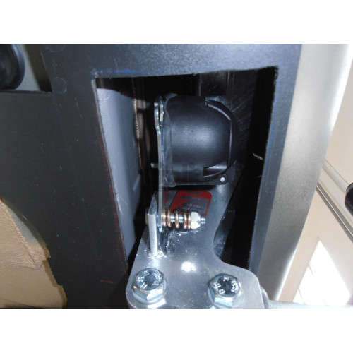F114C GALIA Полностью оцинкованный фаркоп на Ford Galaxy 2006-2015, Ford S-MAX 2006-2015. Подрозетник убирается за бампер. Тип шара: C (горизонтальный съемный). Невидимый вырез бампера. Нагрузки: 1800/100 кг, масса фаркопа 16,47 кг