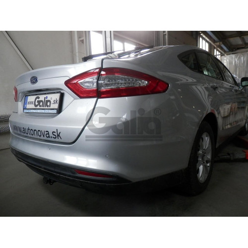 F130C GALIA Полностью оцинкованный фаркоп на Ford Mondeo седан/лифтбек/универсал 2014-2019. Подрозетник убирается за бампер. Тип шара: C (горизонтальный съемный). Невидимый вырез бампера. Нагрузки: 2500/100 кг, масса фаркопа 21,17 кг