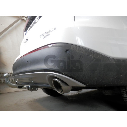 F136C GALIA Полностью оцинкованный фаркоп на Ford Edge 2015-2021. Тип шара: C (горизонтальный съемный). Установка без выреза бампера. Нагрузки: 2200/120 кг, масса фаркопа 18,97 кг