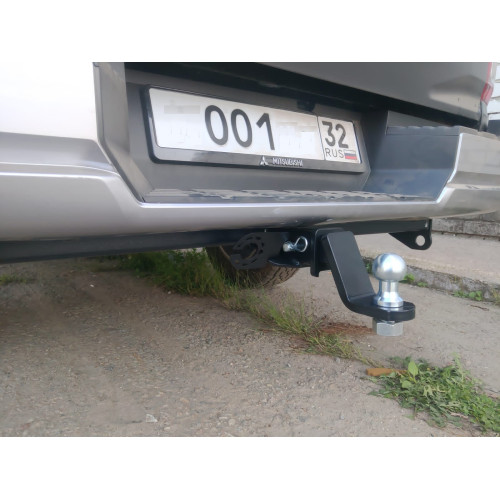 FA 0450-E Бизон Фаркоп на Mitsubishi L200 2023- без подрезки бампера. Тип шара: E (легкосъемный шар под квадрат). Нагрузки: 3300/160 кг. Не комплектуется электрикой