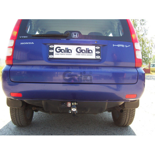 H017A GALIA Полностью оцинкованный фаркоп на Honda HR-V 1999-2001. Особенности: задние фары прямоугольной формы. Тип шара: A. Невидимый вырез бампера. Нагрузки: 1300/60 кг, масса фаркопа 14,75 кг