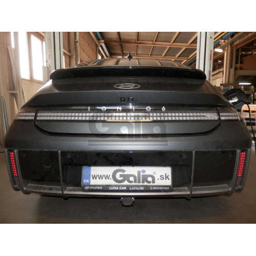 H113C GALIA Полностью оцинкованный фаркоп на Hyundai Ioniq 6 2022-. Подрозетник убирается за бампер. Тип шара: C (горизонтальный съемный). Невидимый вырез бампера. Нагрузки: 1600/100 кг, масса фаркопа 18,07 кг