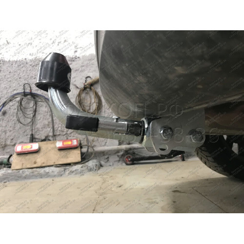 M129C GALIA Полностью оцинкованный фаркоп на Mazda CX-5 2012-2017, 2017-2025. Подрозетник убирается за бампер. Тип шара: C (горизонтальный съемный). Невидимый вырез бампера. Нагрузки: 2100/100 кг, масса фаркопа 19,6 кг