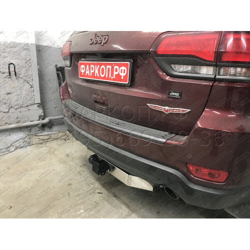 JGC-13-991124.00 PT GROUP Фаркоп с нержавеющей накладкой на Jeep Grand Cherokee IV WK2 2014-2021 без подрезки бампера. Тип шара: E (легкосъемный шар под квадрат). Нагрузки: 3500/150 кг, масса фаркопа 21,3 кг (без электрики в комплекте)
