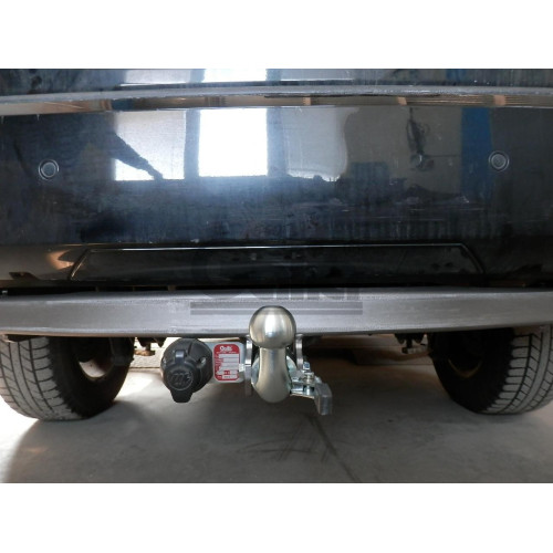 J009C GALIA Полностью оцинкованный фаркоп на Jeep Cherokee 2007-2013, Dodge Nitro 2007-2012. Тип шара: C (горизонтальный съемный). Установка без снятия и выреза бампера. Нагрузки: 3500/150 кг, масса фаркопа 20,57 кг