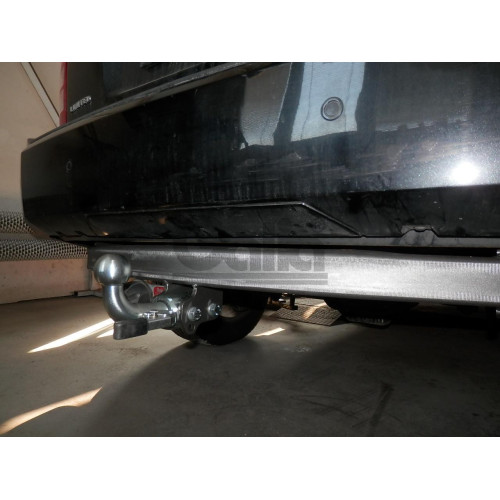 J009C GALIA Полностью оцинкованный фаркоп на Jeep Cherokee 2007-2013, Dodge Nitro 2007-2012. Тип шара: C (горизонтальный съемный). Установка без снятия и выреза бампера. Нагрузки: 3500/150 кг, масса фаркопа 20,57 кг