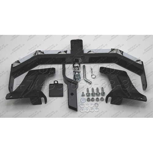 JGC-13-991124.00 PT GROUP Фаркоп с нержавеющей накладкой на Jeep Grand Cherokee IV WK2 2014-2021 без подрезки бампера. Тип шара: E (легкосъемный шар под квадрат). Нагрузки: 3500/150 кг, масса фаркопа 21,3 кг (без электрики в комплекте)