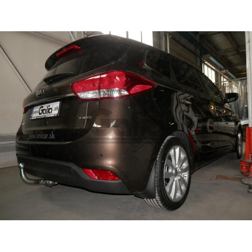 K038C GALIA Полностью оцинкованный фаркоп на Kia Carens 2013-2019. Подрозетник убирается за бампер. Тип шара: C (горизонтальный съемный). Установка без снятия и выреза бампера. Нагрузки: 1600/75 кг, масса фаркопа 19,36 кг