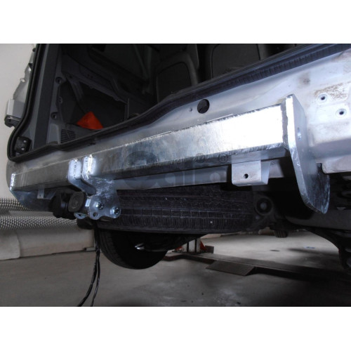 M108C GALIA Полностью оцинкованный фаркоп на Mercedes V-Class w447 2014-, Mercedes Vito w639 2003-2014, w447 2014-, Mercedes Viano w639 2003-2014. Особенности: задний привод, после 07/2010- необходима большая подрезка бампера. Тип шара: C (горизонтальный 