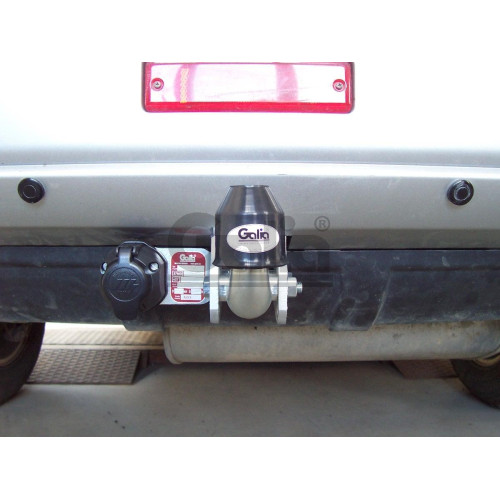 N040C GALIA Полностью оцинкованный фаркоп на Nissan X-Trail T30 2001-2007. Тип шара: C (горизонтальный съемный). Подрезка бампера. Нагрузки: 2100/100 кг, масса фаркопа 15,37 кг