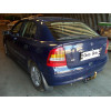 O008A GALIA Полностью оцинкованный фаркоп на Opel Astra G хетчбек 3/5 дверей, седан, купе, кабриолет 1998-2004, номерной знак на задней двери. Тип шара: A. Без выреза бампера. Нагрузки: 1500/75 кг, масса фаркопа 13,92 кг