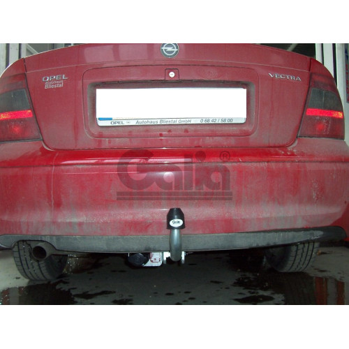O029A GALIA Полностью оцинкованный фаркоп на Opel Vectra B седан/универсал/хетчбек 1995-2002. С 1999 большой вырез бампера. Тип шара: A. Установка без снятия и выреза бампера. Нагрузки: 1500/75 кг, масса фаркопа 15,82 кг