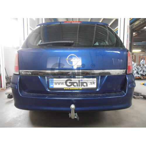 O050A GALIA Полностью оцинкованный фаркоп на Opel Astra H универсал 2004-2009. Подрозетник убирается за бампер. Тип шара: A. Без выреза бампера. Нагрузки: 1650/75 кг, масса фаркопа 16,52 кг
