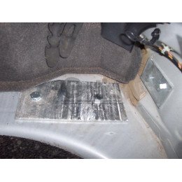 O054A GALIA Полностью оцинкованный фаркоп на Opel Corsa C 2000-2006. Особенности: Номерной знак на заднем бампере. Подрозетник убирается за бампер. Тип ша