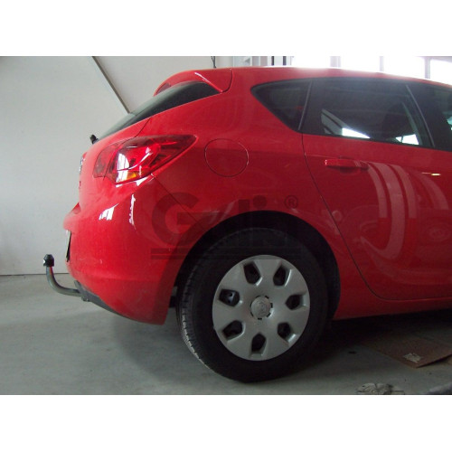O058A GALIA Полностью оцинкованный фаркоп на Opel Astra J хетчбек 5 дверей 2009-2015. Подрозетник убирается за бампер. Тип шара: A. Невидимый вырез бампера. Нагрузки: 1600/75 кг, масса фаркопа 16,02 кг