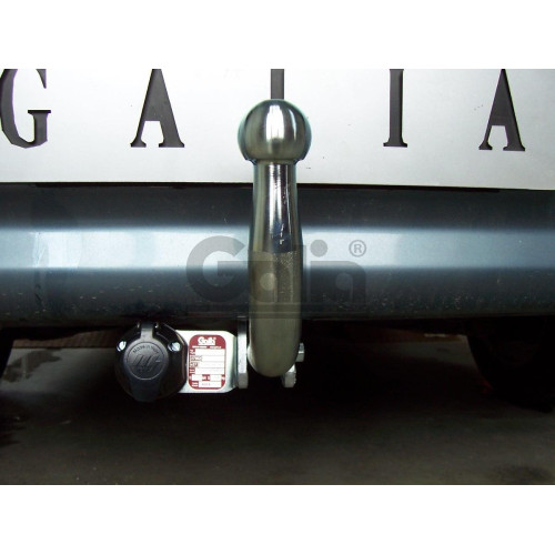 P027C GALIA Полностью оцинкованный фаркоп на Peugeot 406 седан 1995-2004. Тип шара: C (горизонтальный съемный). Установка без снятия и выреза бампера. Нагрузки: 1700/80 кг, масса фаркопа 16,37 кг
