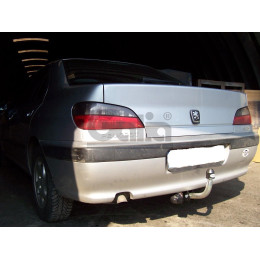 P027C GALIA Полностью оцинкованный фаркоп на Peugeot 406 седан 1995-2004. Тип шара: C (горизонтальный съемный). Установка без снятия и выреза бампера. Нагру