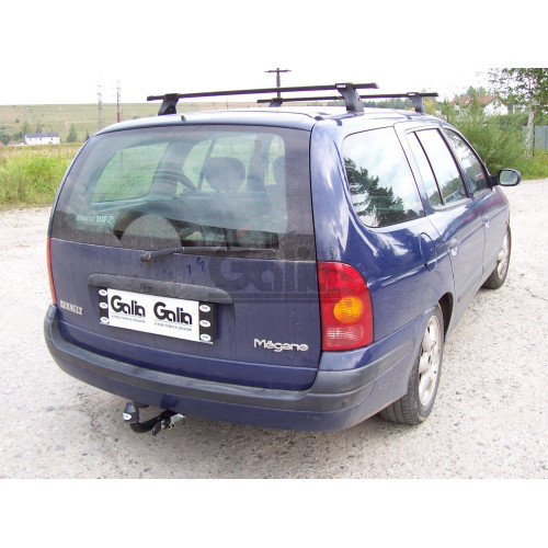 R018A GALIA Полностью оцинкованный фаркоп на Renault Megane I универсал 1996-2003. Тип шара: A. Установка без снятия и выреза бампера. Нагрузки: 1350/65 кг, масса фаркопа 15,25 кг