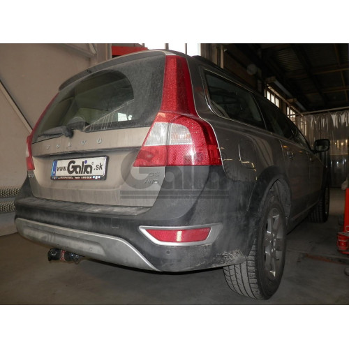 V084C GALIA Полностью оцинкованный фаркоп на Volvo XC70 2007-2016. Тип шара: C (горизонтальный съемный). Невидимый вырез бампера. Нагрузки: 2100/90 кг, масса фаркопа 19,57 кг