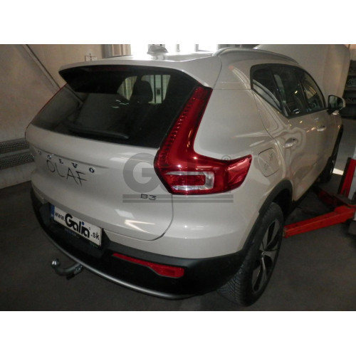 V094C GALIA Полностью оцинкованный фаркоп на Volvo XC40 2017-, Volvo C40 2021-. Подрозетник убирается за бампер. Тип шара: C (горизонтальный съемный). Невидимый вырез бампера. Нагрузки: 2200/140 кг, масса фаркопа 16,92 кг