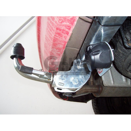 D037C GALIA Полностью оцинкованный фаркоп на Lada Largus 2012-, Dacia Logan универсал 2007-2013. Тип шара: C (горизонтальный съемный). Установка без снятия и выреза бампера. Нагрузки: 1300/75 кг, масса фаркопа 19,55 кг