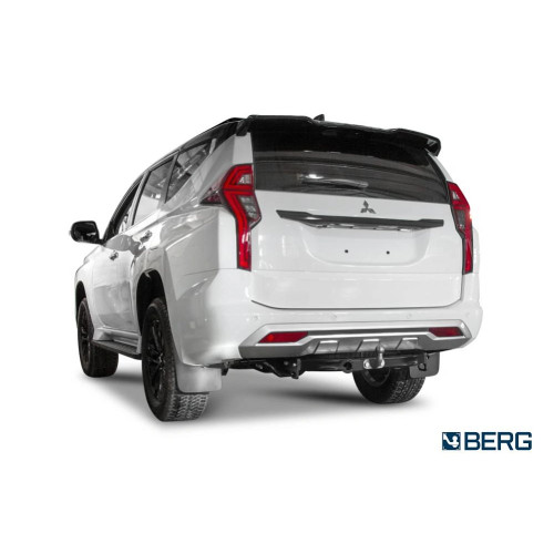 F.4016.001 BERG Фаркоп с нержавеющей накладкой на Mitsubishi Pajero Sport 2021- без снятия и подрезки бампера. Тип шара: F. Нагрузки: 2000/75 кг, масса фаркопа 18 кг (без электрики в комплекте)