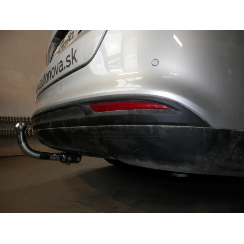 F130A GALIA Полностью оцинкованный фаркоп на Ford Mondeo седан/лифтбек/универсал 2014-2019. Подрозетник убирается за бампер. Тип шара: A. Невидимый вырез бампера. Нагрузки: 2500/100 кг, масса фаркопа 19,82 кг