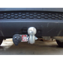 H069C GALIA Полностью оцинкованный фаркоп на Hyundai Santa Fe 2006-2012, Kia Sorento 2009-2012. Тип шара: C (горизонтальный съемный). Подрезка бампера. Нагрузки: 2500/100 кг