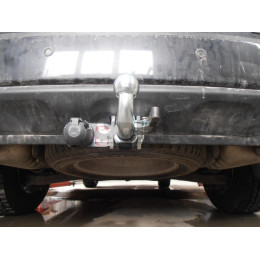 H069C GALIA Полностью оцинкованный фаркоп на Hyundai Santa Fe 2006-2012, Kia Sorento 2009-2012. Тип шара: C (горизонтальный съемный). Подрезка бампера. Нагрузки: 2500/100 кг