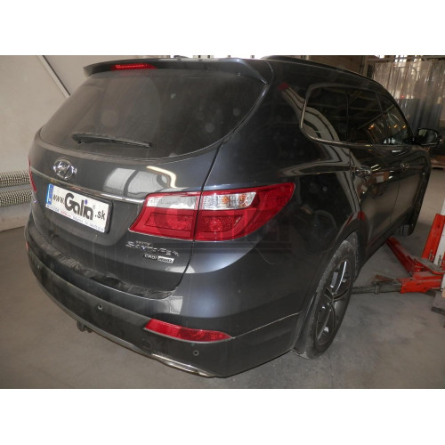 H094C GALIA Полностью оцинкованный фаркоп на Hyundai Grand Santa Fe 2014-2018. Подрозетник убирается за бампер. Тип шара: C (горизонтальный съемный). Невидимый вырез бампера. Нагрузки: 2500/100 кг, масса фаркопа 19,67 кг